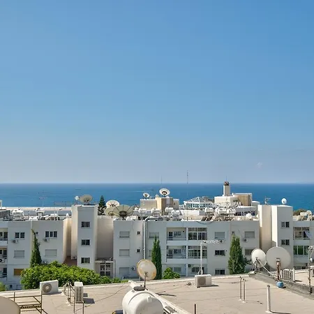 Likehome Amathusia Beach Apartment Limassol